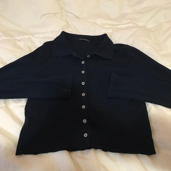 Button up Brandy Melville sweater - Picture 2 of 4